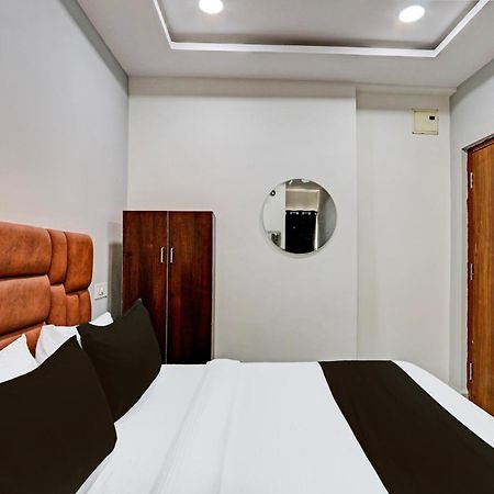 Super Hotel O Lavish Tranquil Hyderabad Exteriör bild