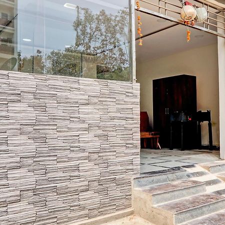 Super Hotel O Lavish Tranquil Hyderabad Exteriör bild