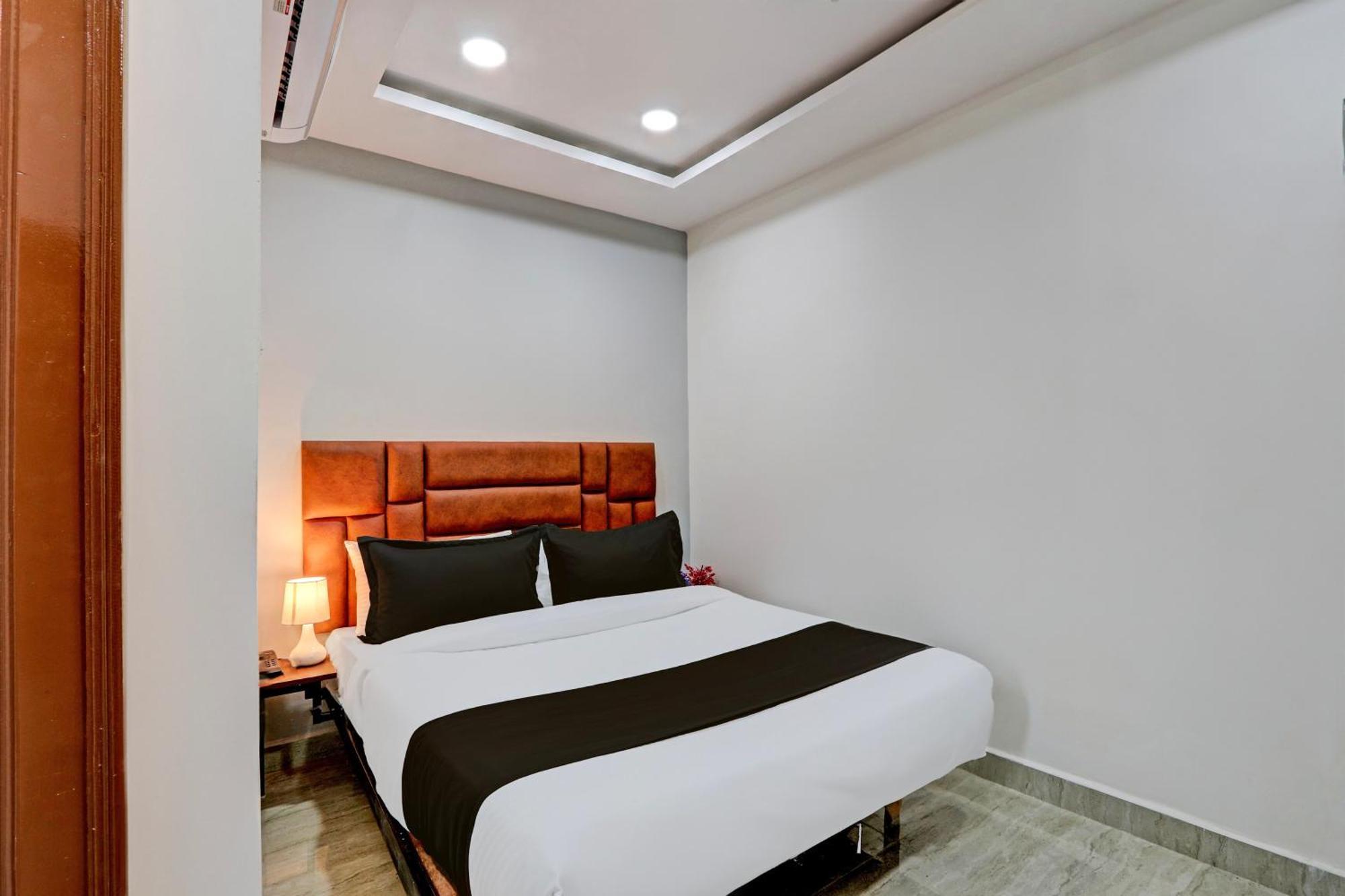 Super Hotel O Lavish Tranquil Hyderabad Exteriör bild